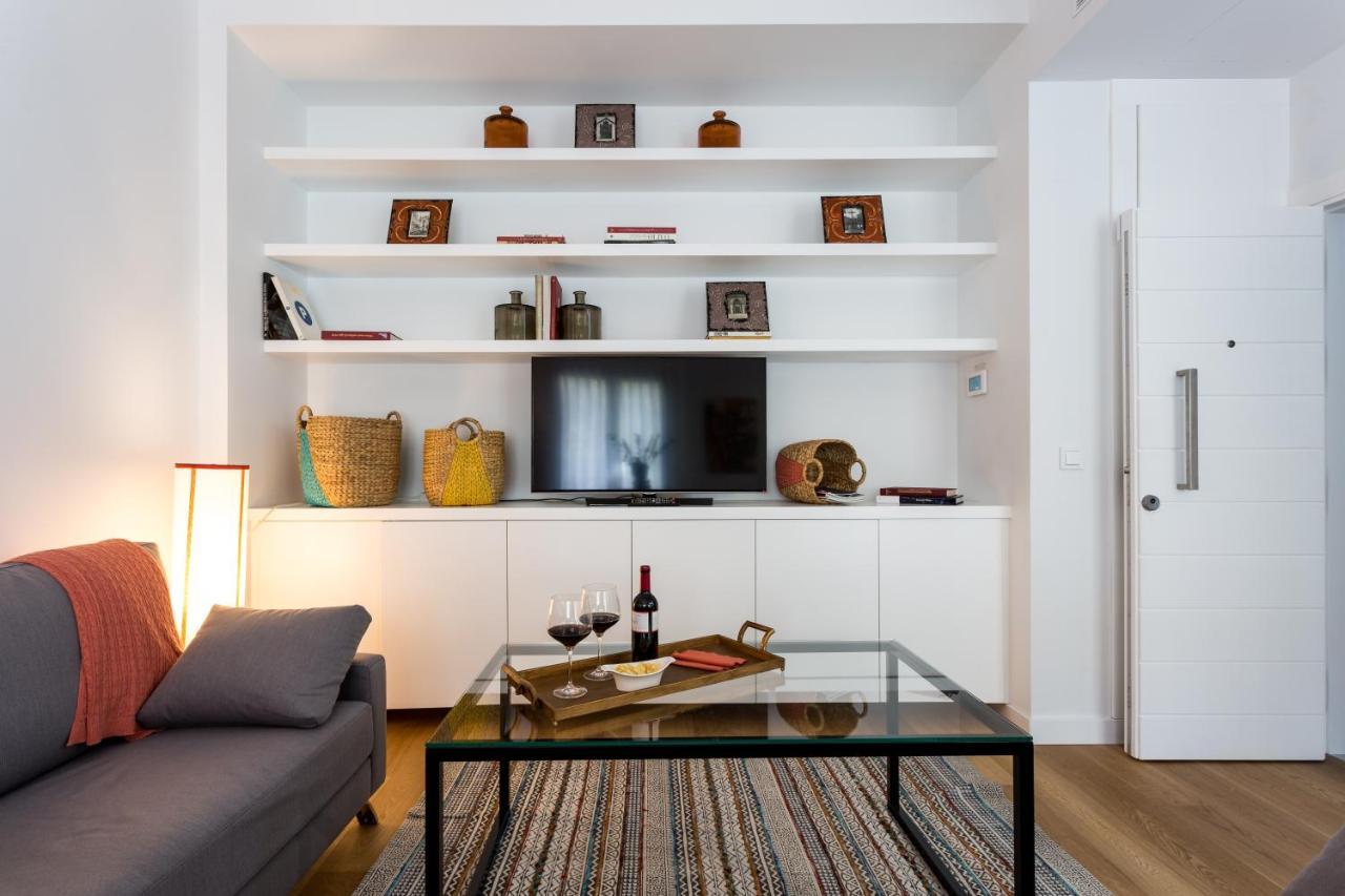 Apartamentos Rg Plaza De Espana Sevilla Kültér fotó