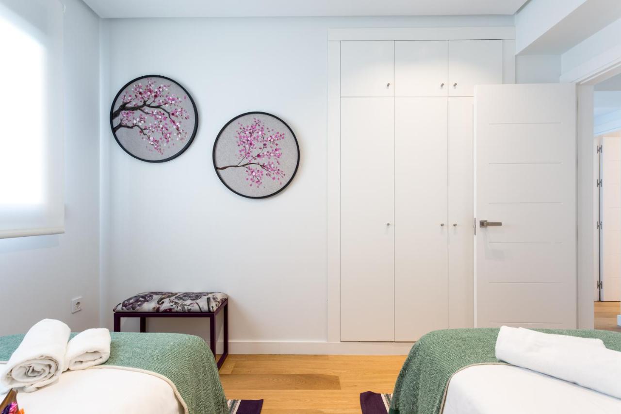 Apartamentos Rg Plaza De Espana Sevilla Kültér fotó