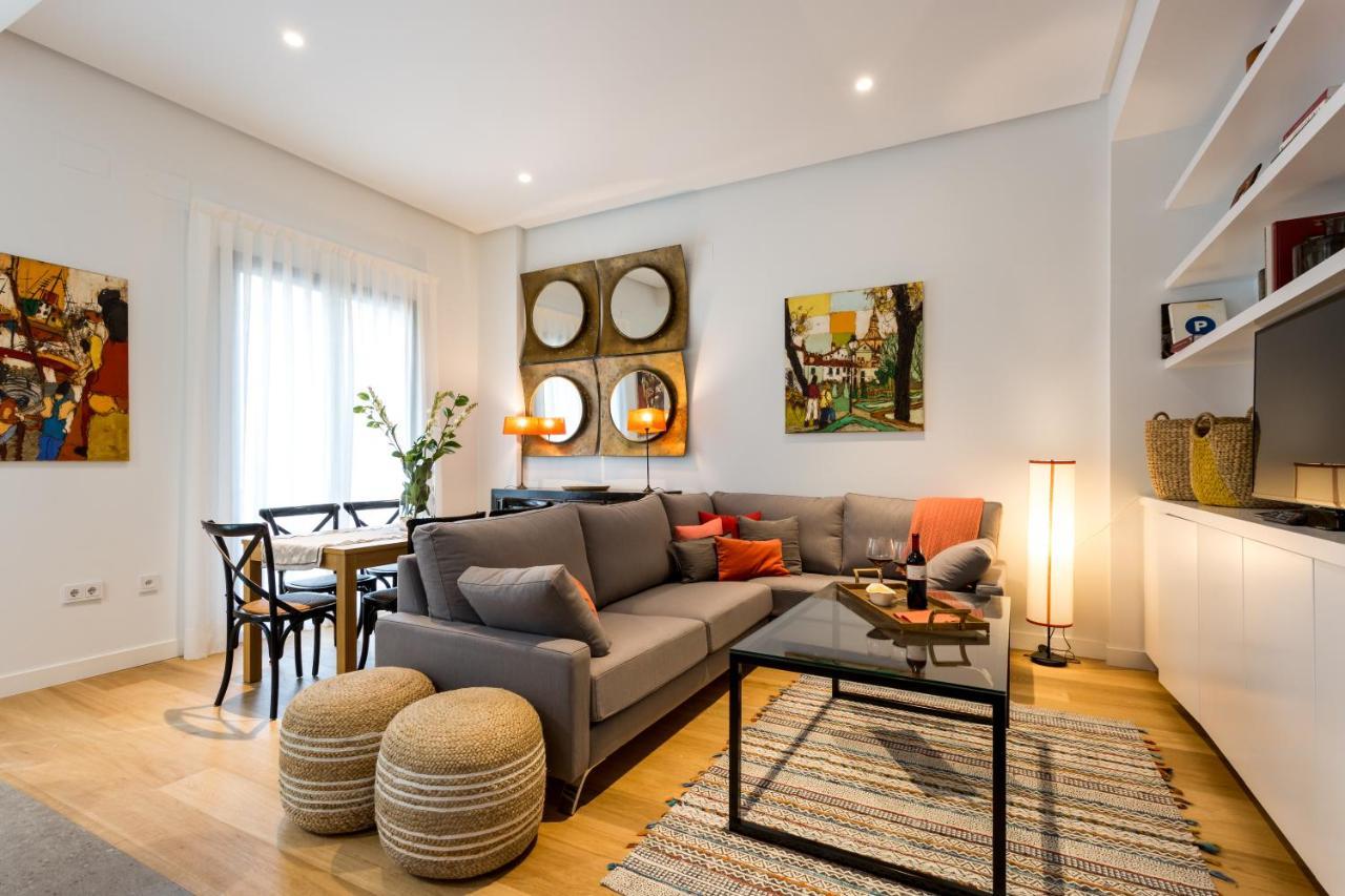 Apartamentos Rg Plaza De Espana Sevilla Kültér fotó